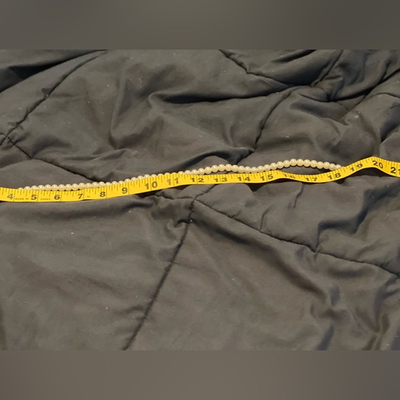 20” Faux Pearl Necklace NWOT 20% off - Picture 2 of 2